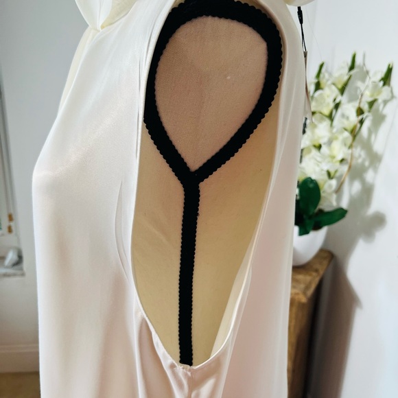 ZARA SATIN EFFECT BLOUSE CAPE SLEEVE STYLE SIZE M AND L COLOR OYSTER WHITE NWT - Picture 17 of 17